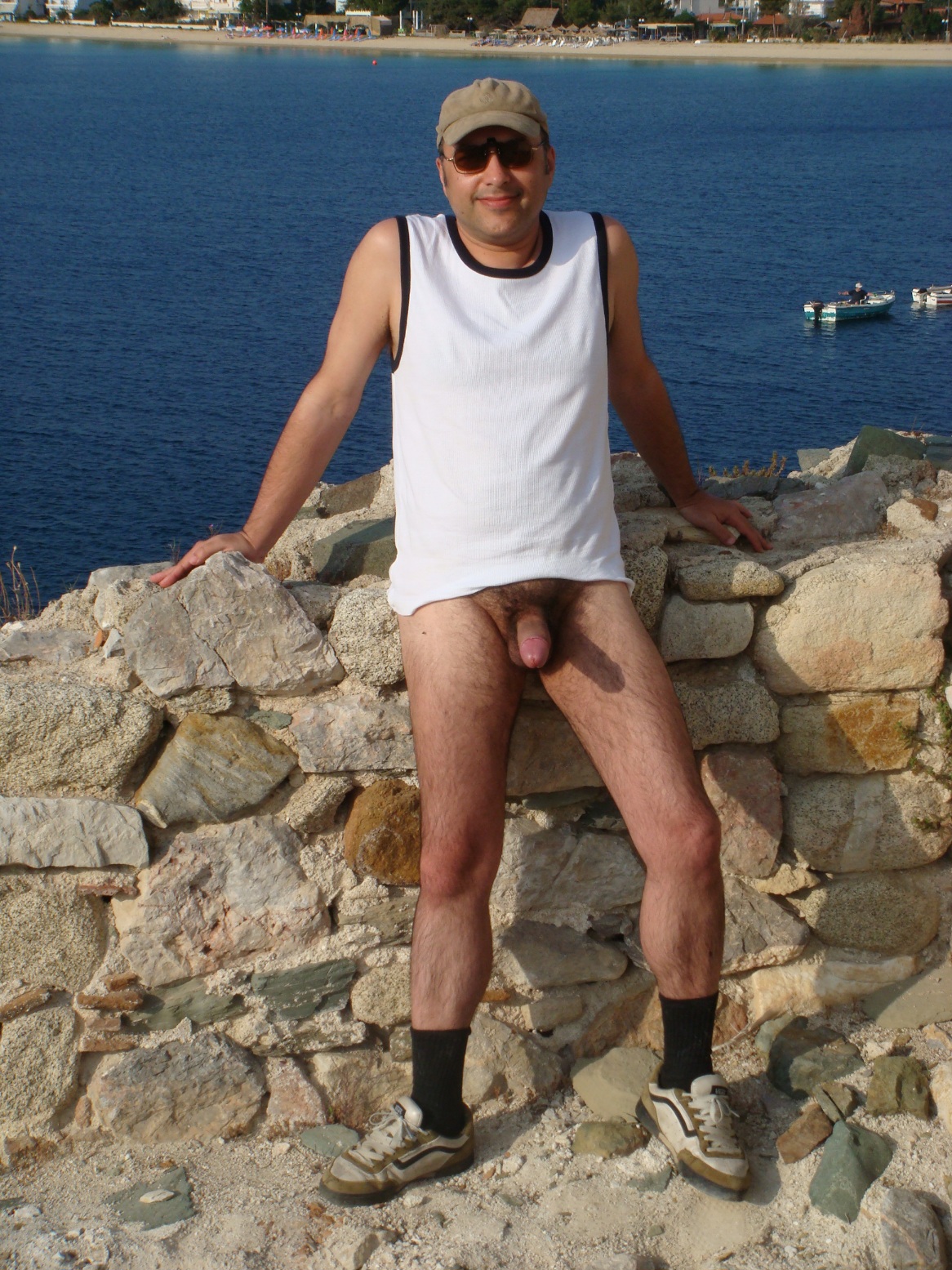 Ryan Anderson public indecent exposure, shorts destroyed, CC0 public domain 