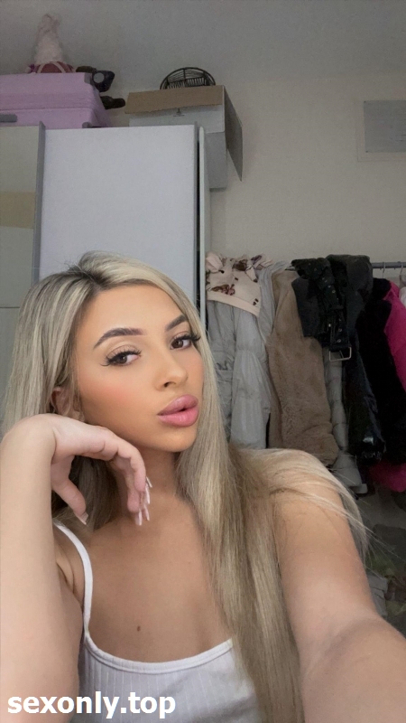 Junkfoodbooty KINKY_GIRLS violetkitty00