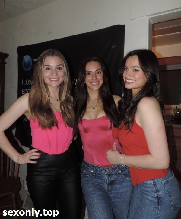 Casal BariHot Kori Katt LeonieSky