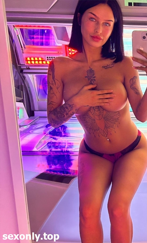 MsShortstaxx Countrybumpin Hott4you2