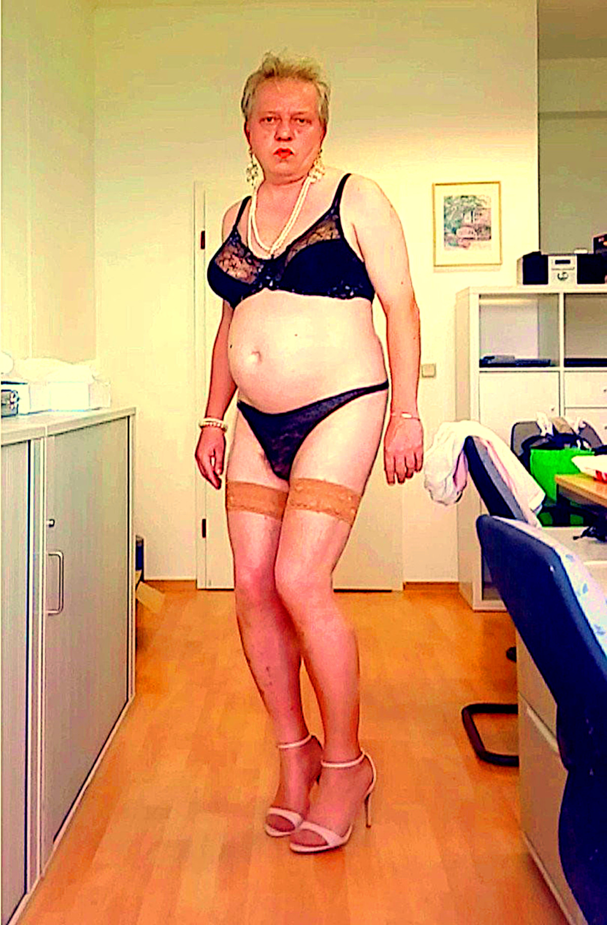 praller Arsch und große Titten - geile erfurter Nutte Maik Hüttner