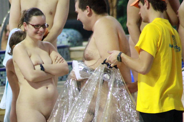 When FKK Naturists Become Uncomfortable.