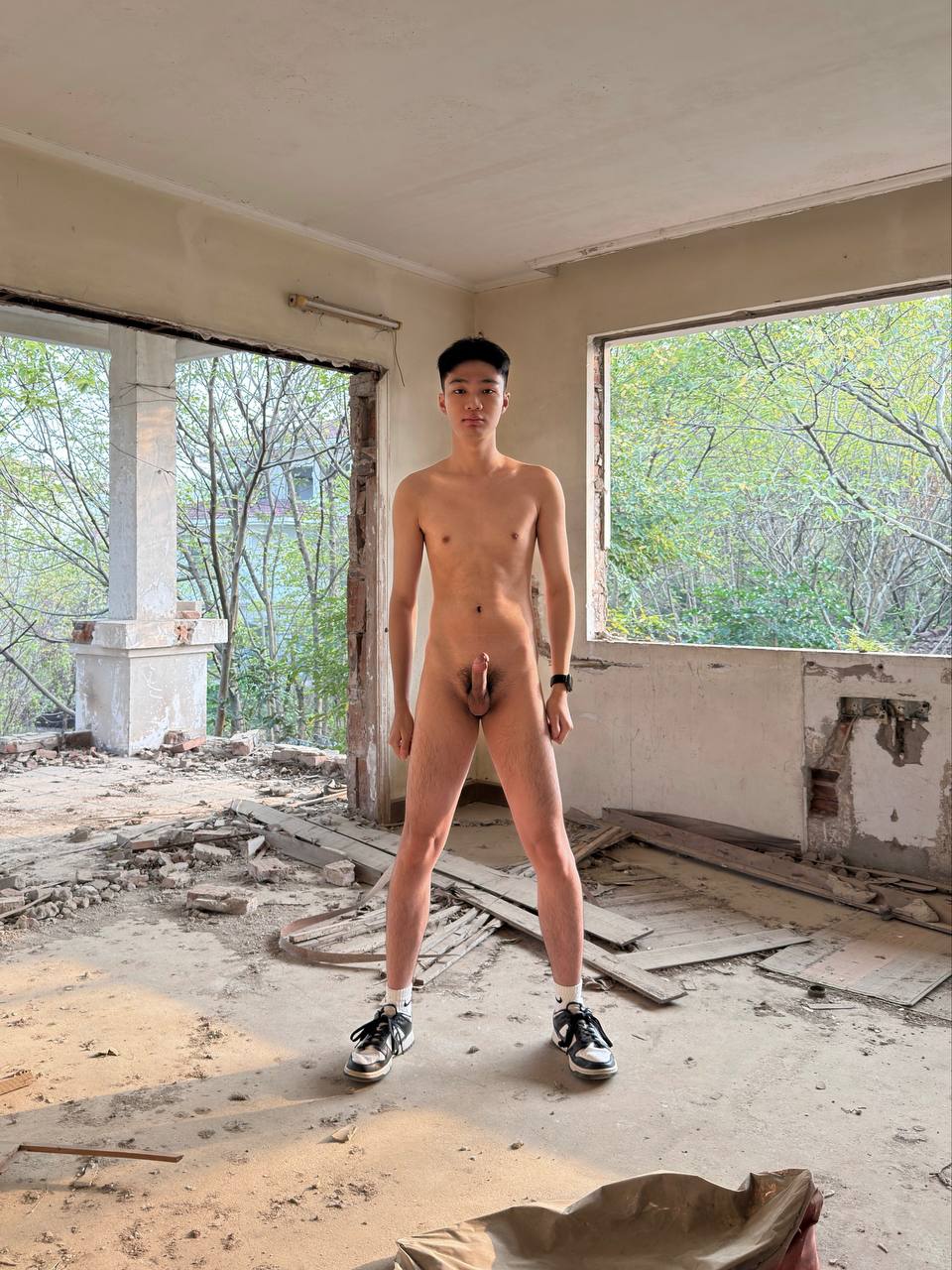 asian faggot huang tianming