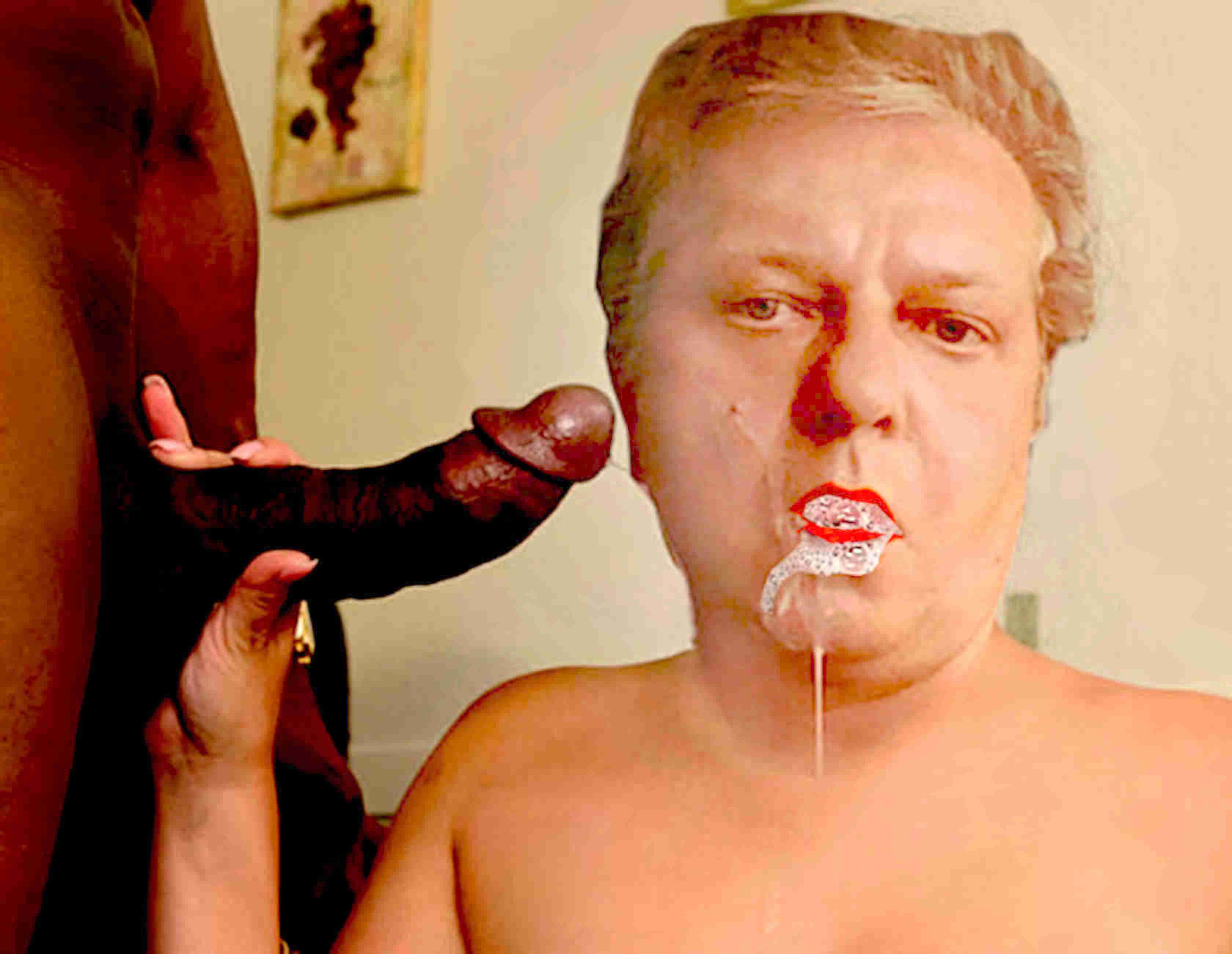 großer schwarzer Schwanz füllt Maik Hüttner's Nutten-Mäulchen mit Sperma! Puff Erfurt