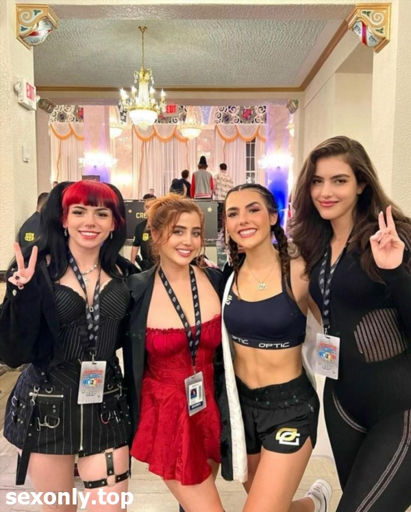 Prettyinpunk92 Honeybeebby PatsyGrind