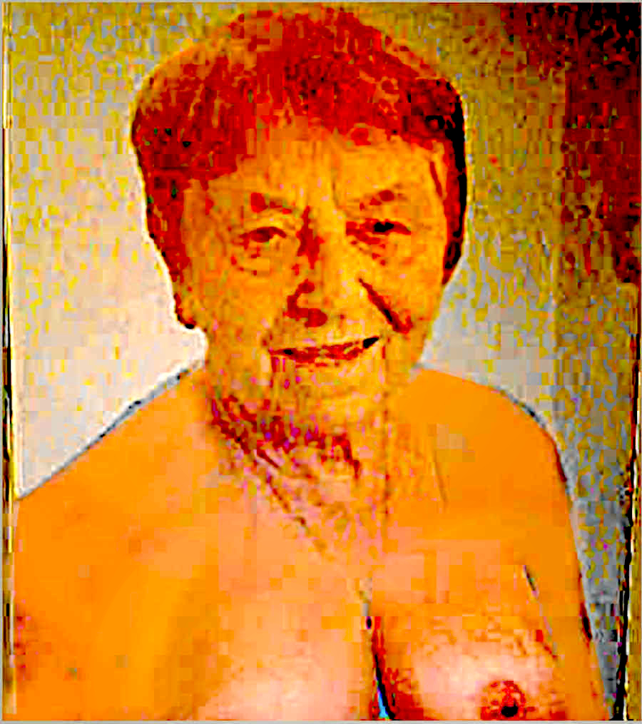 Maik Hüttner: WOW! Mama Ruth Hüttner als Nutte. Lass mich an deine Titten und all deine Löcher!