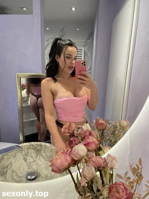 nellajonesx arina_supreme TrixieHaze