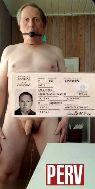Perv fag Lars hviid humiliated