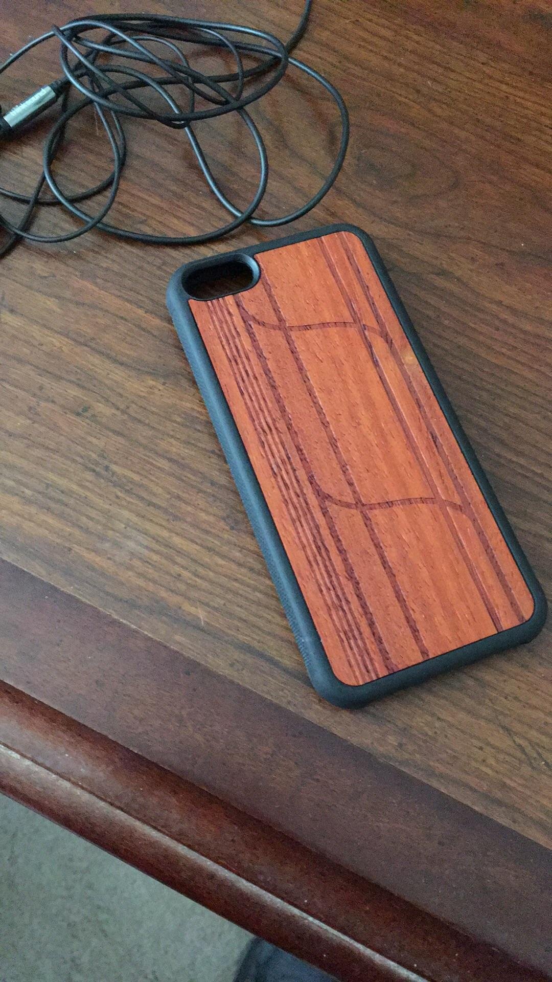 Wanted a subtle case that went with my wood headphones. I love it!
